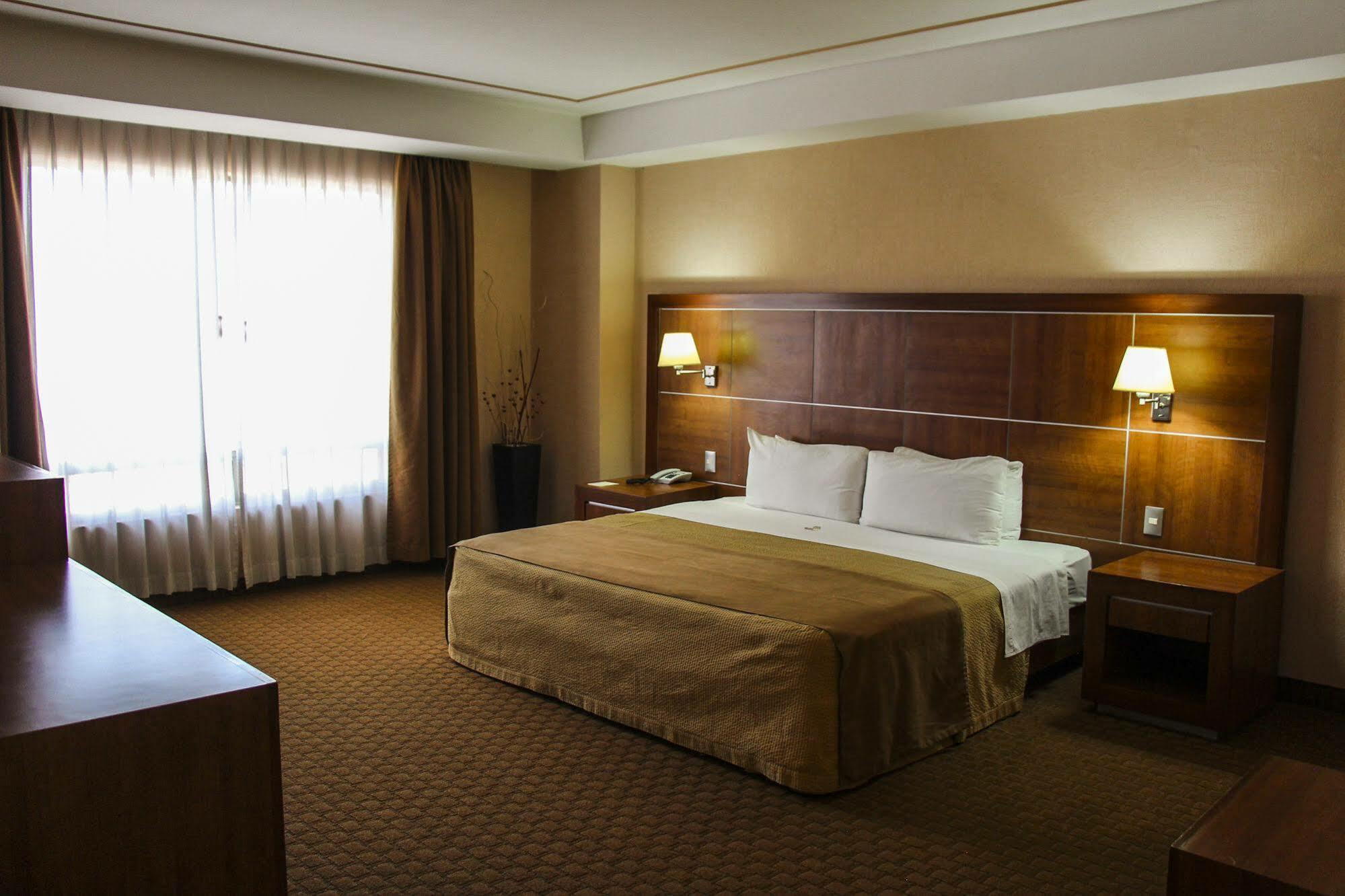 סלאיה Hotel Soleil Business Class Celaya מראה חיצוני תמונה